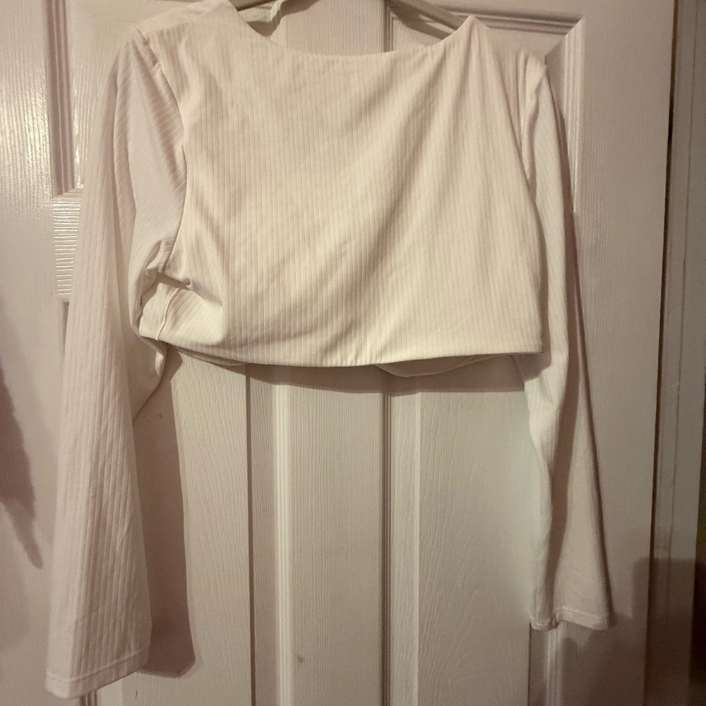 White Long Sleeve Crop Top - Picture 3 of 4